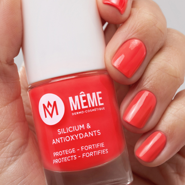 Vernis ongles corail - MÊME Cosmetics