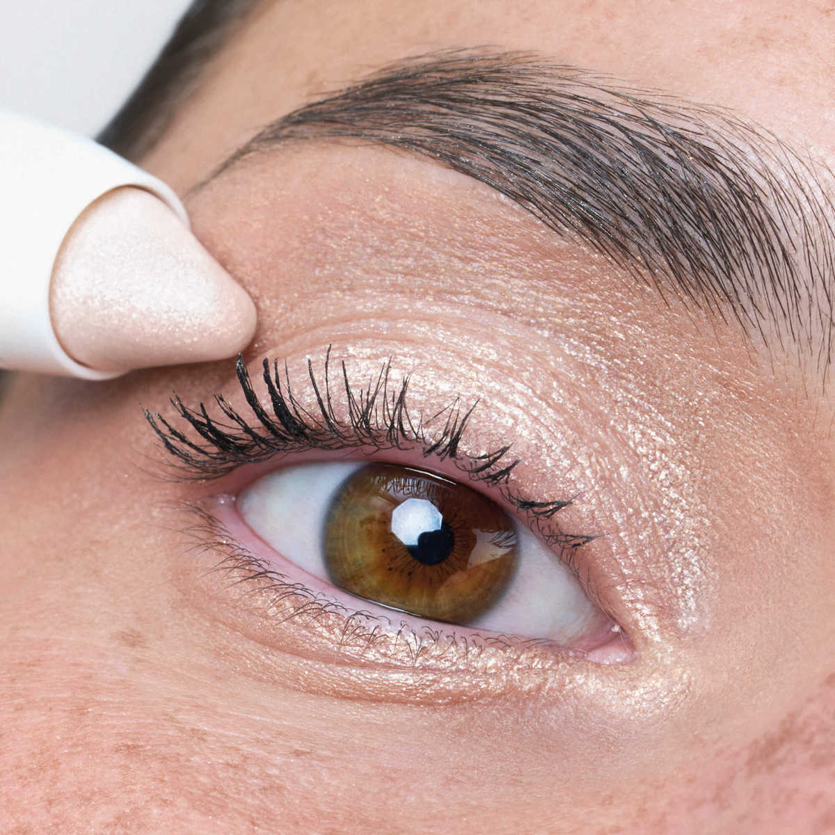 Routine maquillage yeux sensibles - Starlight